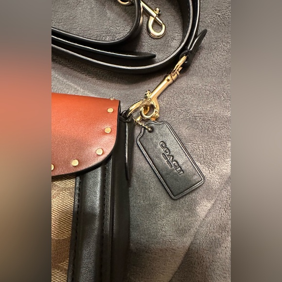 COACH SHOULDER HANDBAG - Picture 8 of 8